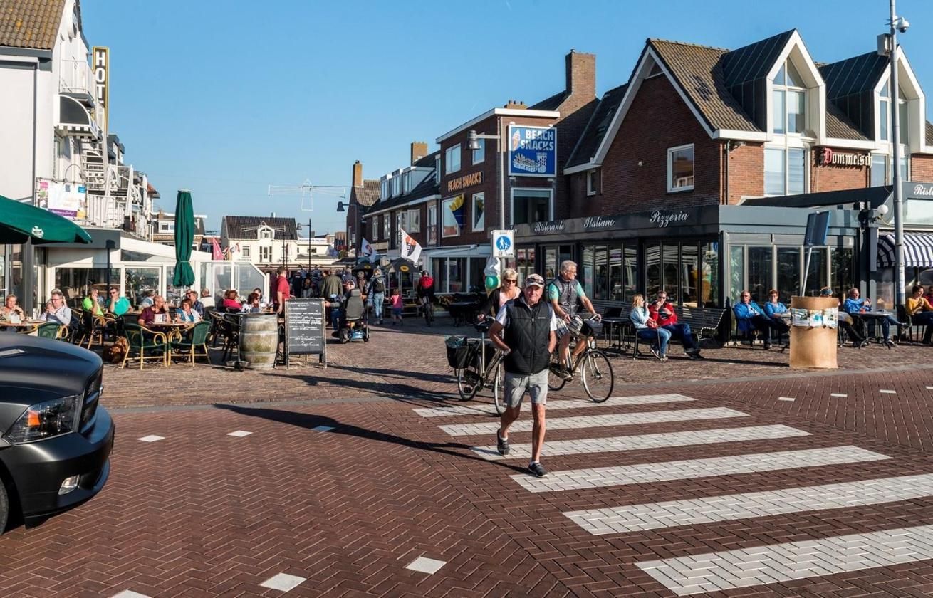 Beach House Met Parkeerplaats In Het Centrum Egmond aan Zee Eksteriør bilde